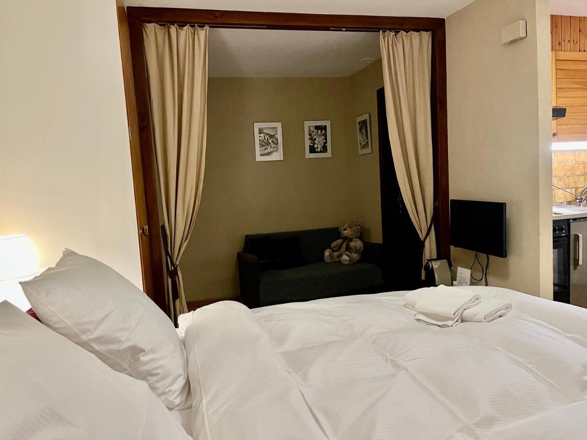 Charmant Studio, 2 Adultes , Centre De 넨다즈 외부 사진
